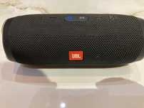 Jbl charge 3 uszkodzony jeden glosniczek trzeszczy