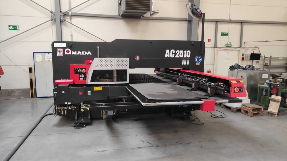 Amada wykrawarka AC 2510 NT