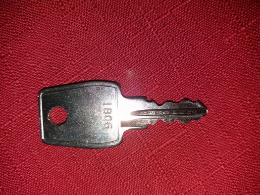 Kluczyk do szafek na klatce schodowej. Euro Locks 9081.