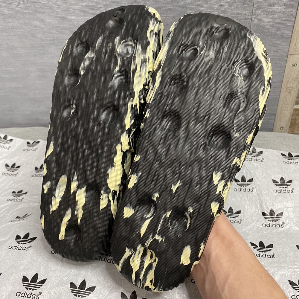 Тапки Adidas Adilette 22 Black & Beige / Всі розміри