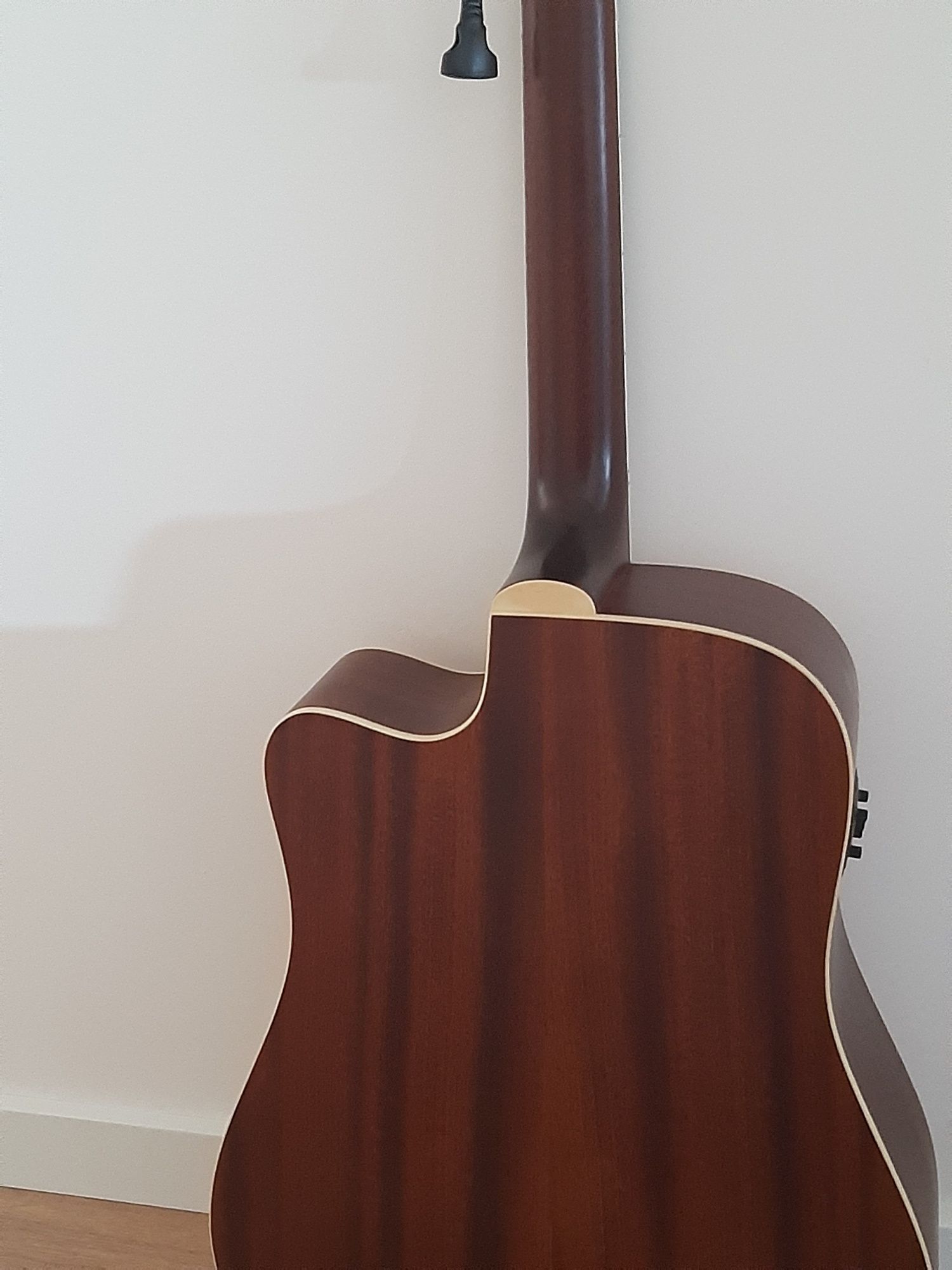 Tanglewood TW15CE-B Guitarra Electro-Acústica