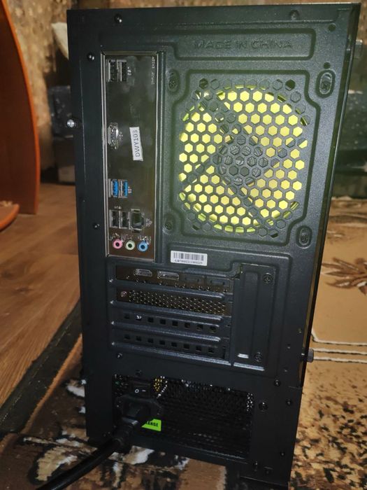 Продам ПК i5-12400F, RTX4060 TI, 32 Gb DDR4