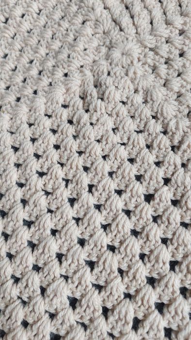 Serweta szydełkowana 74x74cm