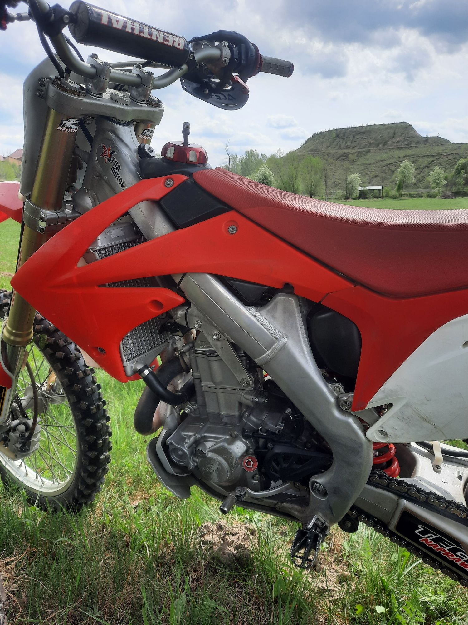 Sprzedam Hondę crf 450cm