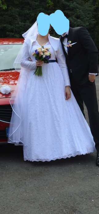 Suknia ślubna koronkowa r.40-44