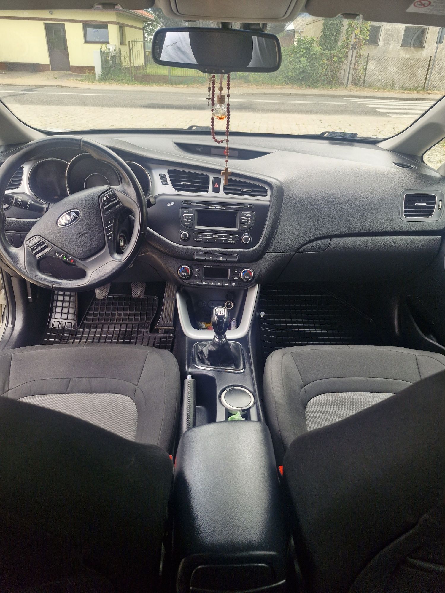 KIA CEE'D 1.6 ..