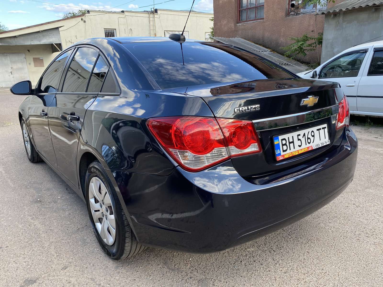 Продам chevrolet cruze 1.8