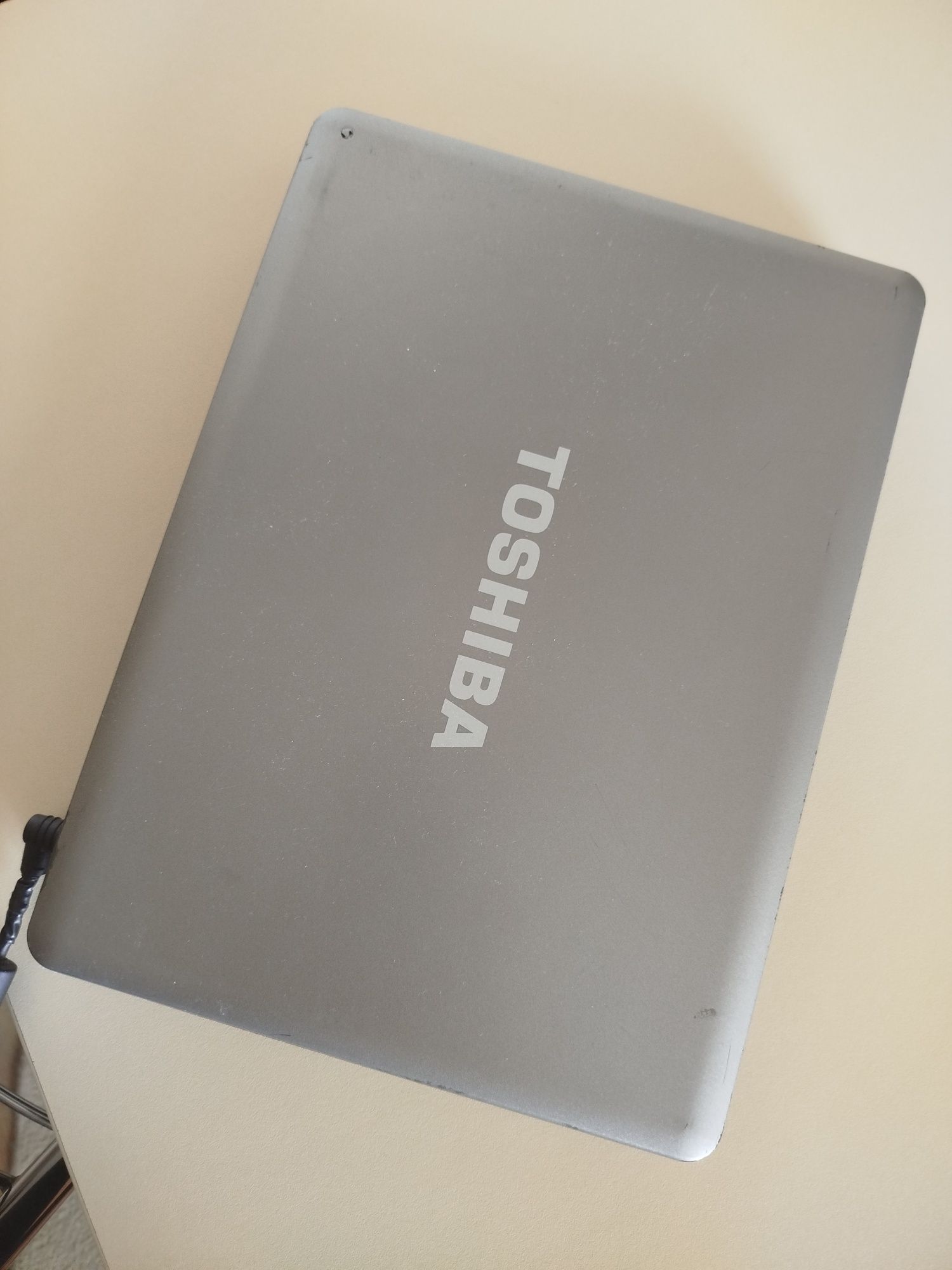 Ноутбук Toshiba U400 Проц.Core T5850двоядерний 2.16GHz
