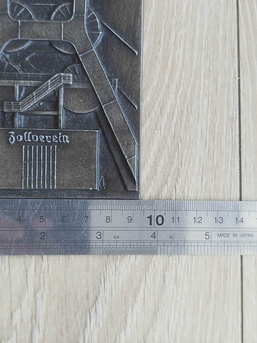 prezent urodzonych w 2003 r Tablica Kopalnia Zollverein 1847 r Buderus