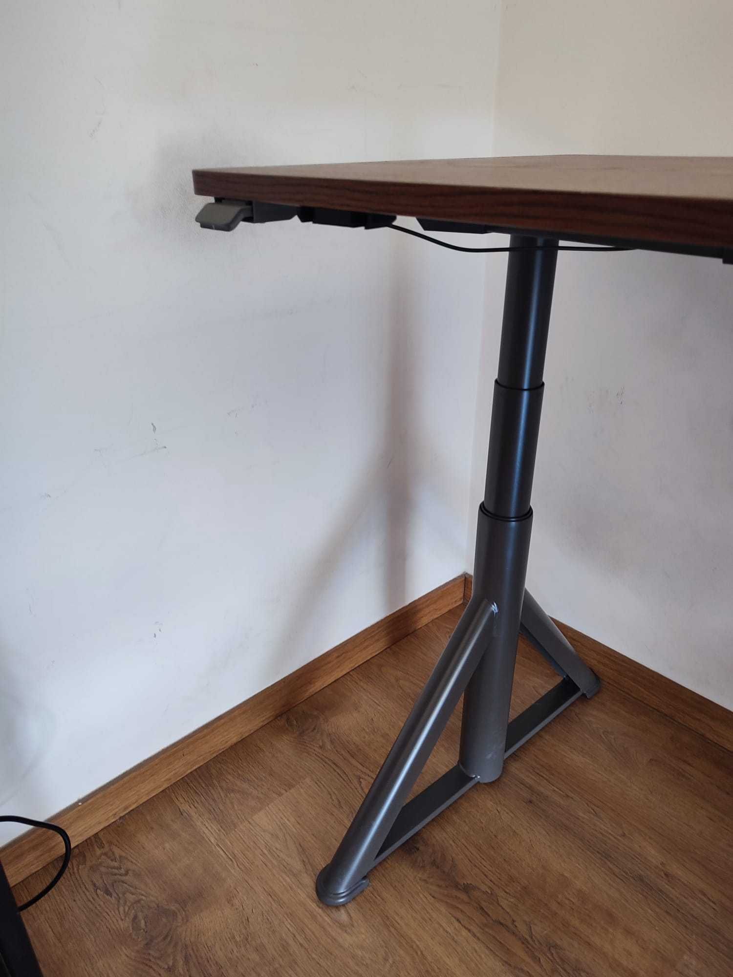 Secretária Motorizada IDASEN ( base + tampo ) IKEA
