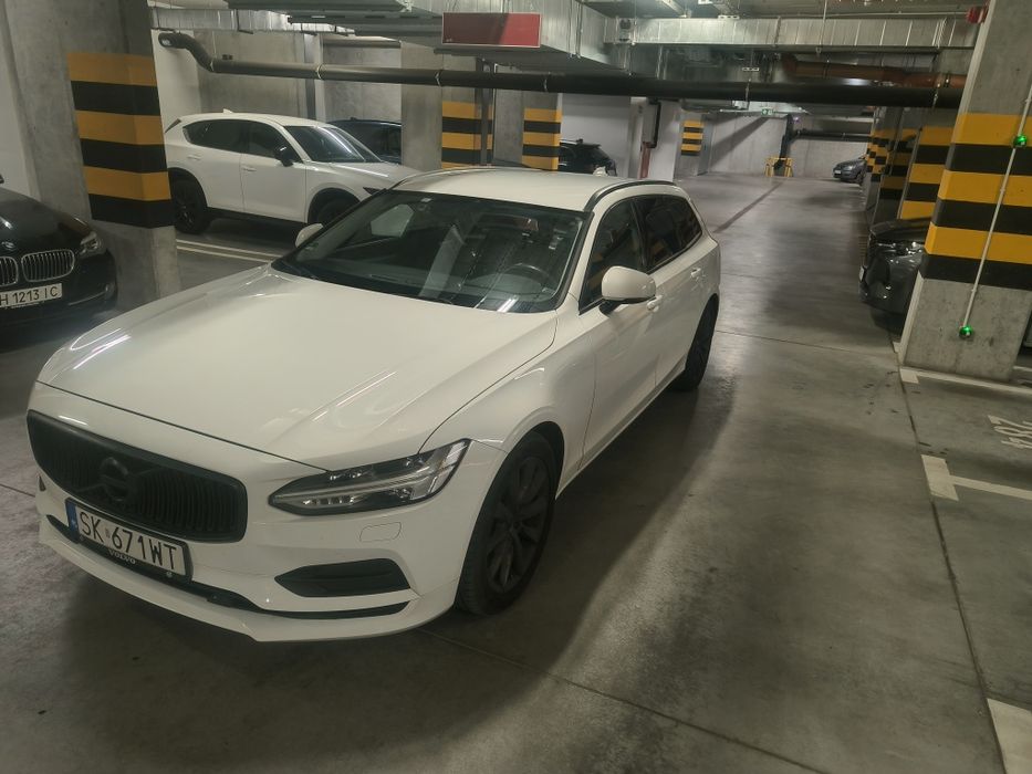 Volvo V90 D5 235 km