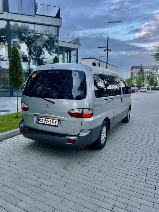 Hyndai H-1 бус, мікроавтобус