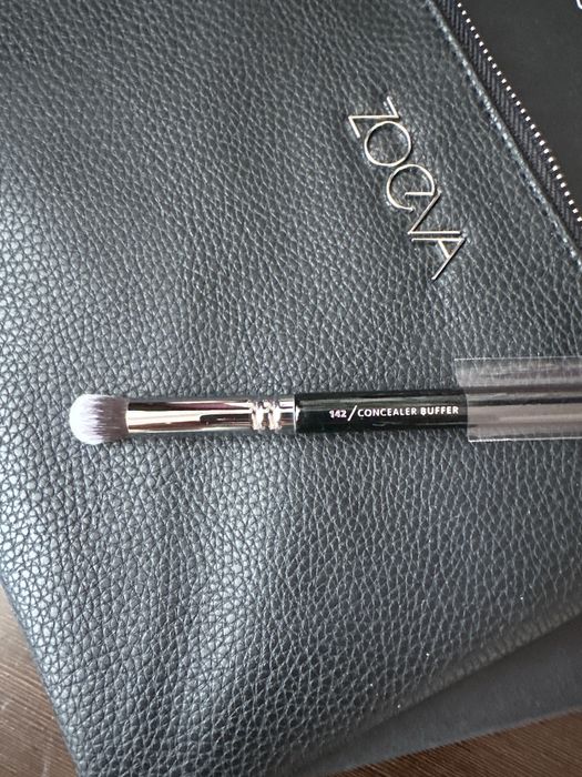 Zoeva 142 concealer buffer pędzelek do korektora