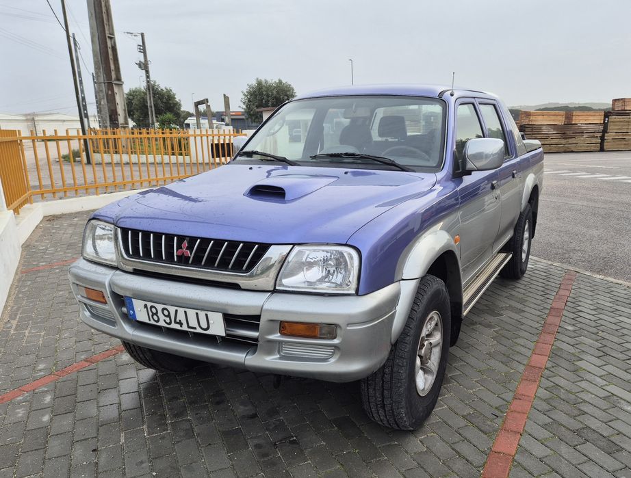 Mitsubishi L200 4x4 5 Lugares