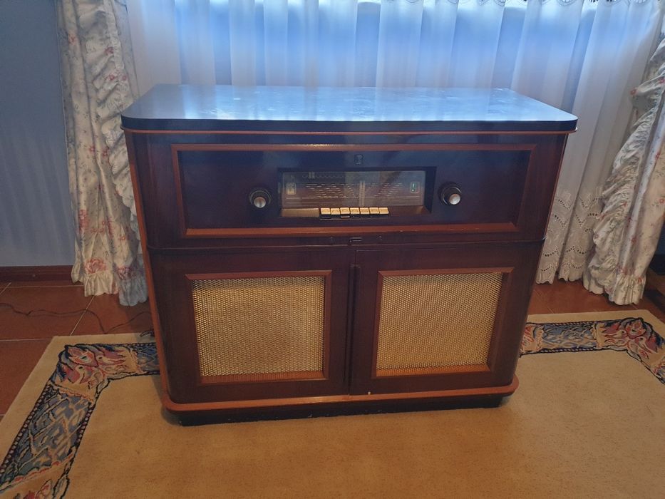 Movel Rádio Antigo
