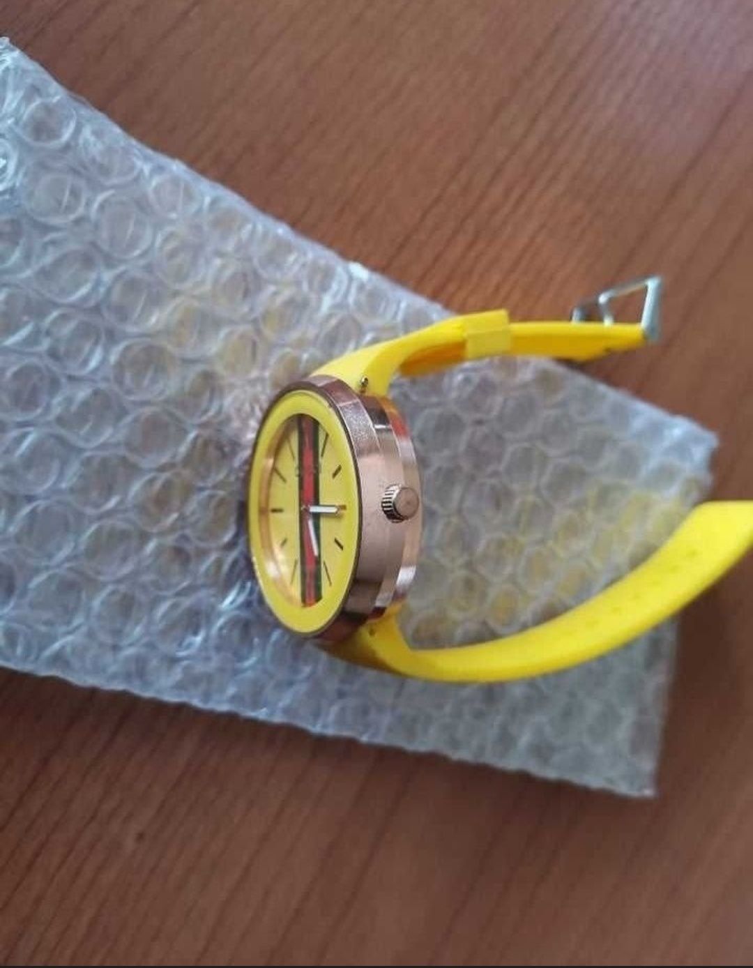 Relógio Gucci Yellow