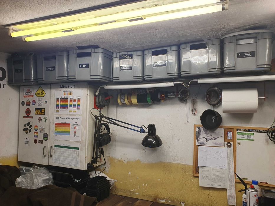 Garaz murowany, centrum miasta, Hutnicza