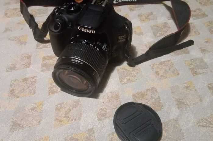 Canon 1200D + Objetiva + Bolsa grande + Extras