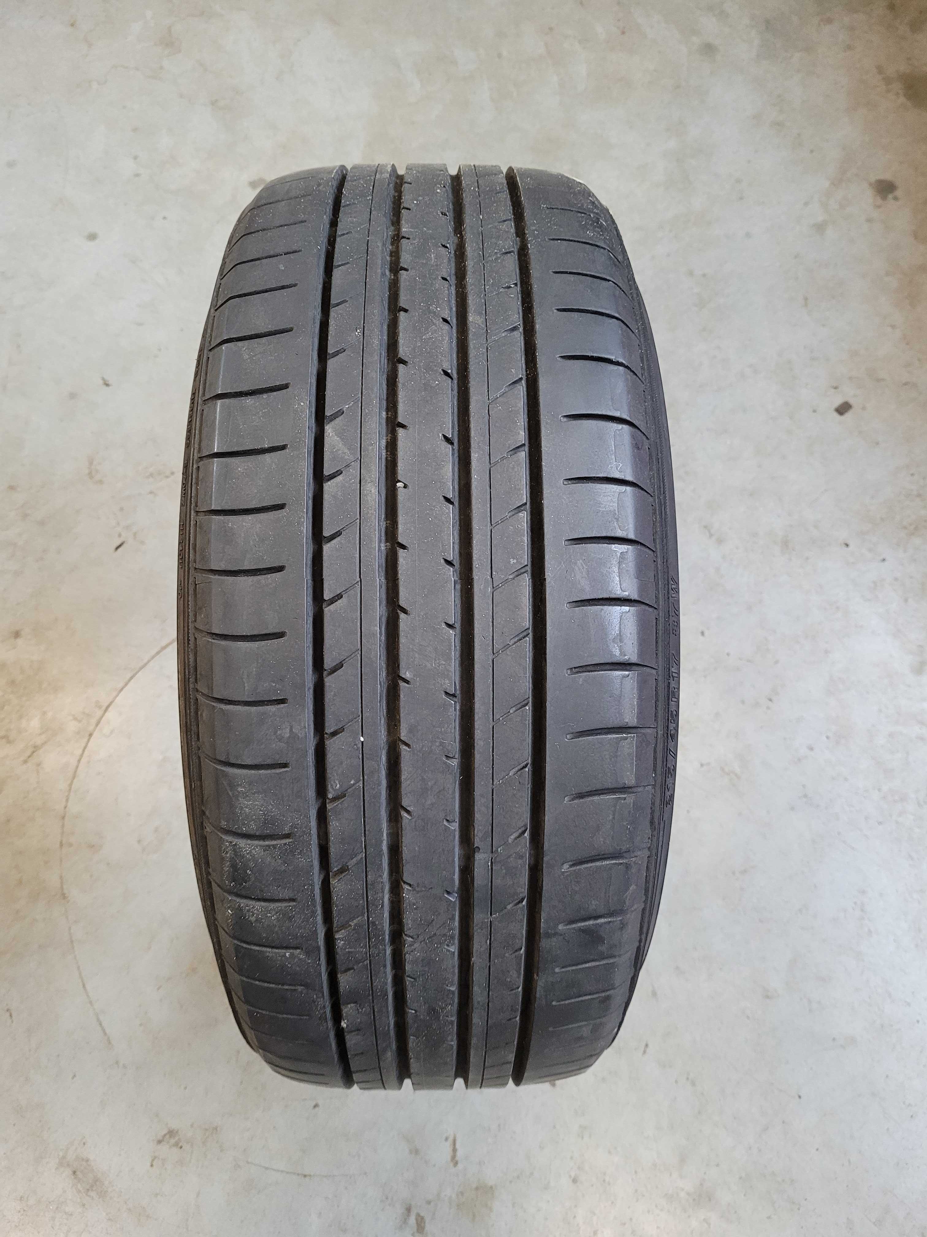 Opona Yokohama 215/45 R 17