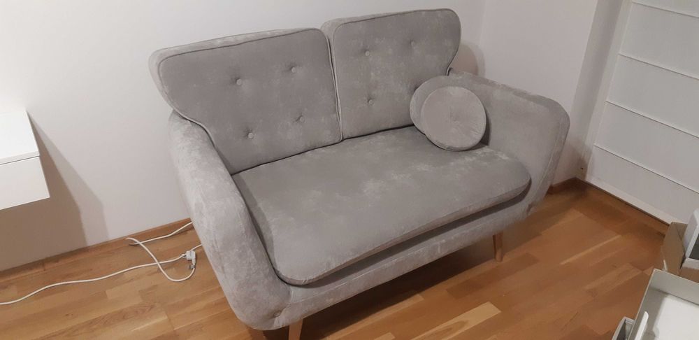 Sofa dwuosobowa szara