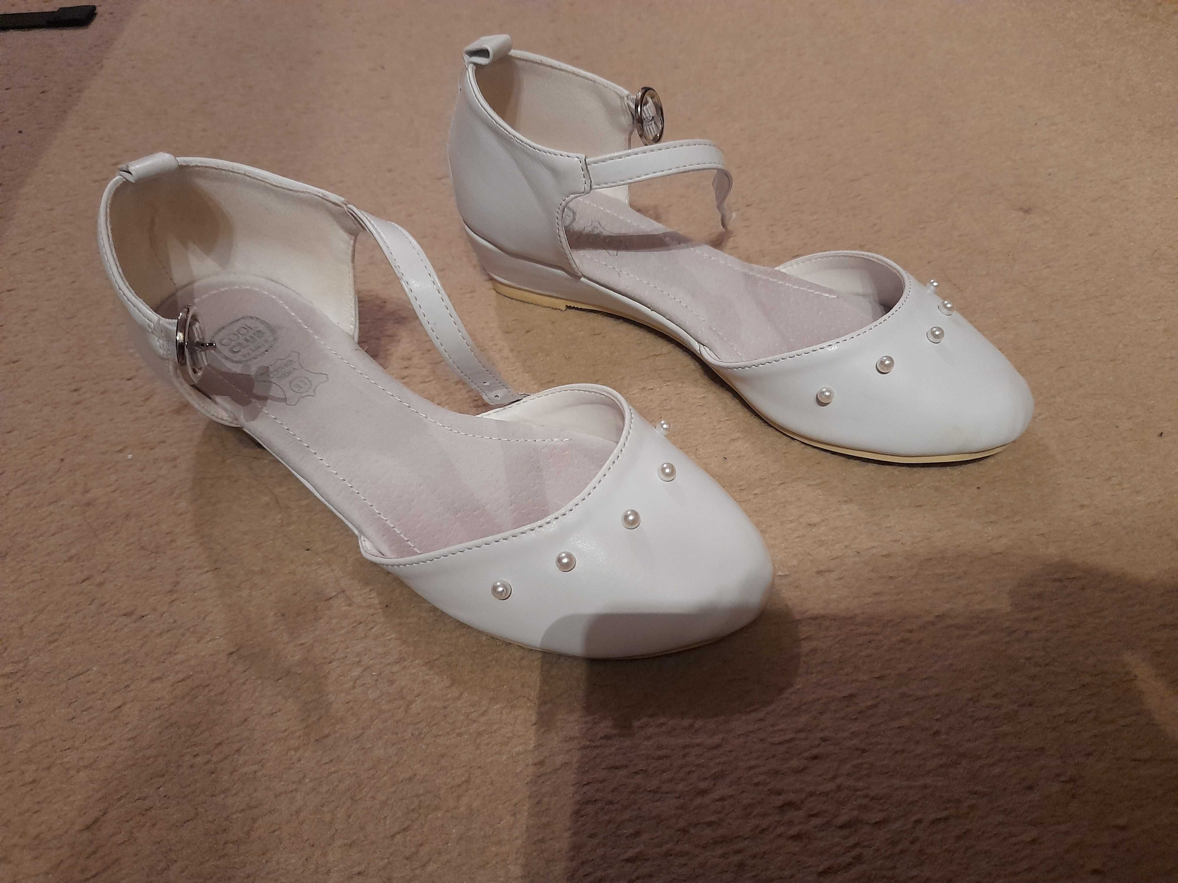 Buty komunijne 34 cool club