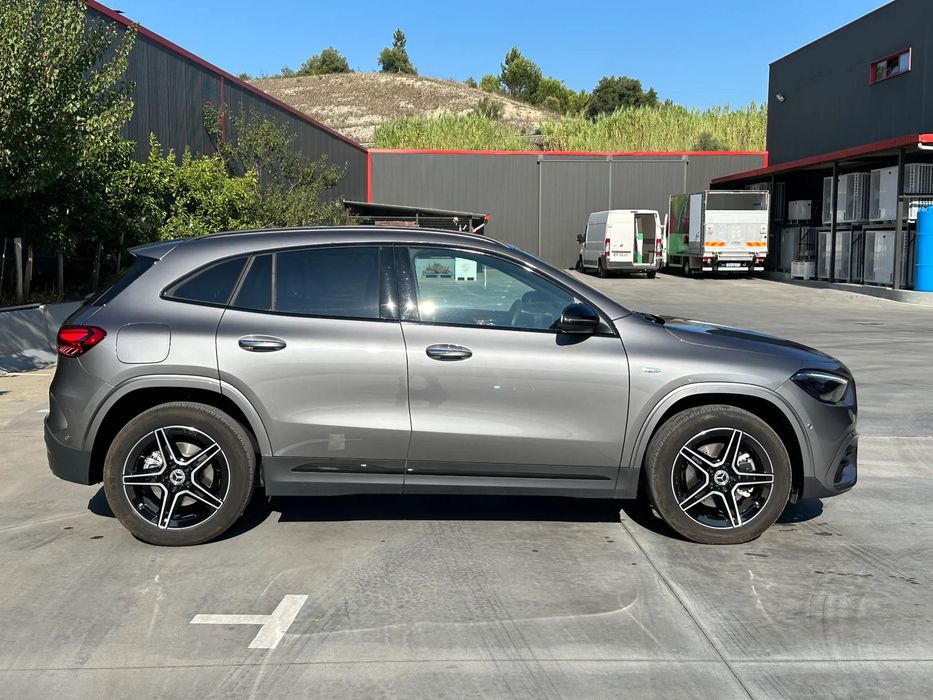 Mercedes-Benz GLA 250 e AMG Line