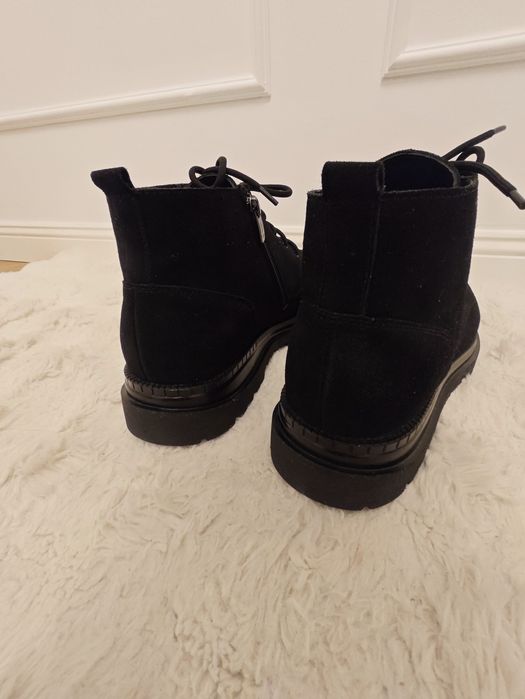 Nowe zamszowe zimowe buty r.46, bardzo wysoka jakość