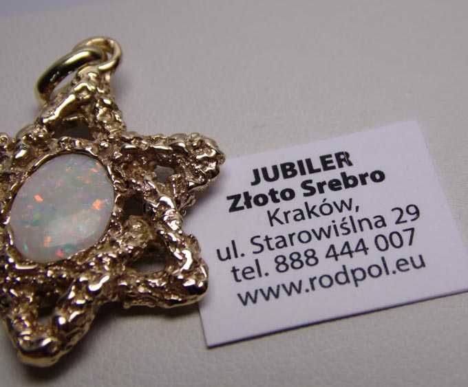 Złota zawieszka GWIAZDA DAWIDA naturalny opal.