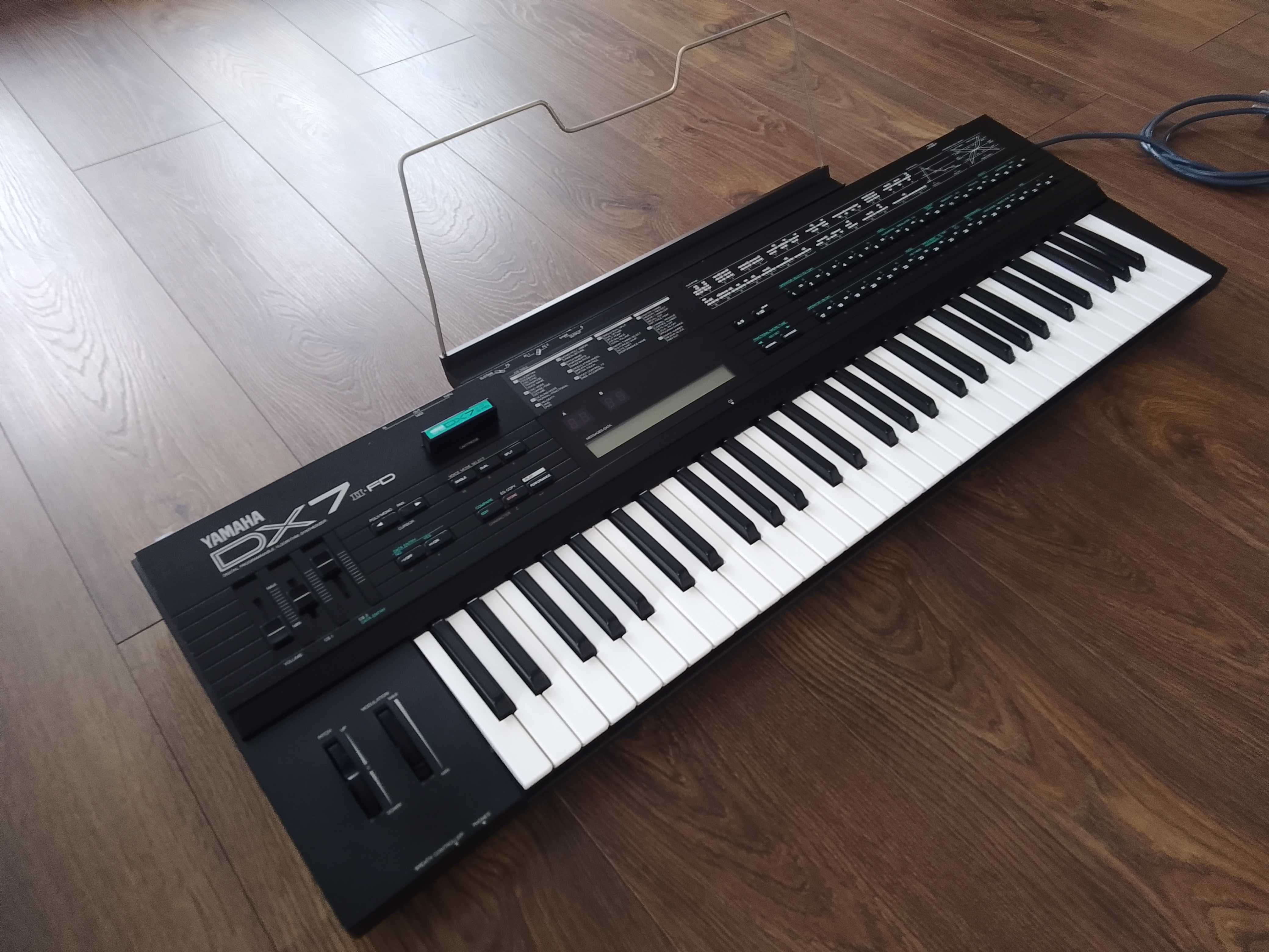 Yamaha DX7 IIFD legenda brzmienia