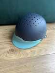 Kask jeździecki toczek Gouganza Decathlon