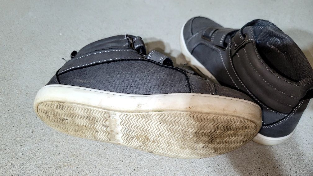 Buty chłopięce 34