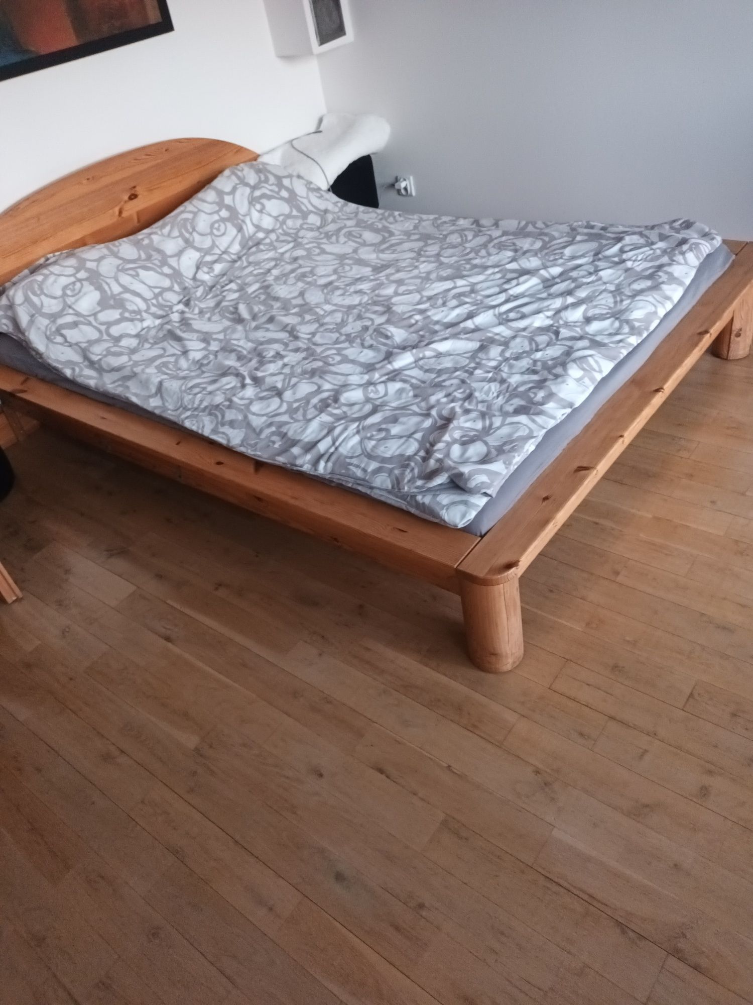 Lozko 140 x 200 cm z materacem
