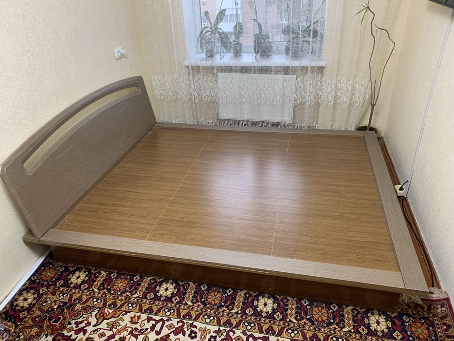 Продам ліжко під матрас 1.6*2