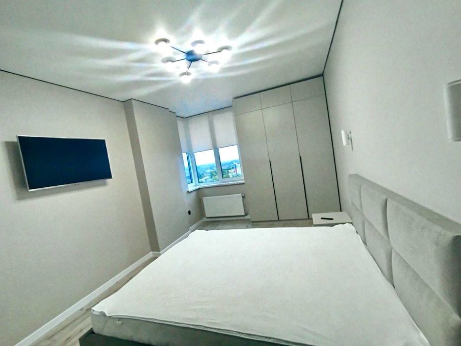 Оренда 1-кім квартири + кухня студія вул. Бігова - Новобудова