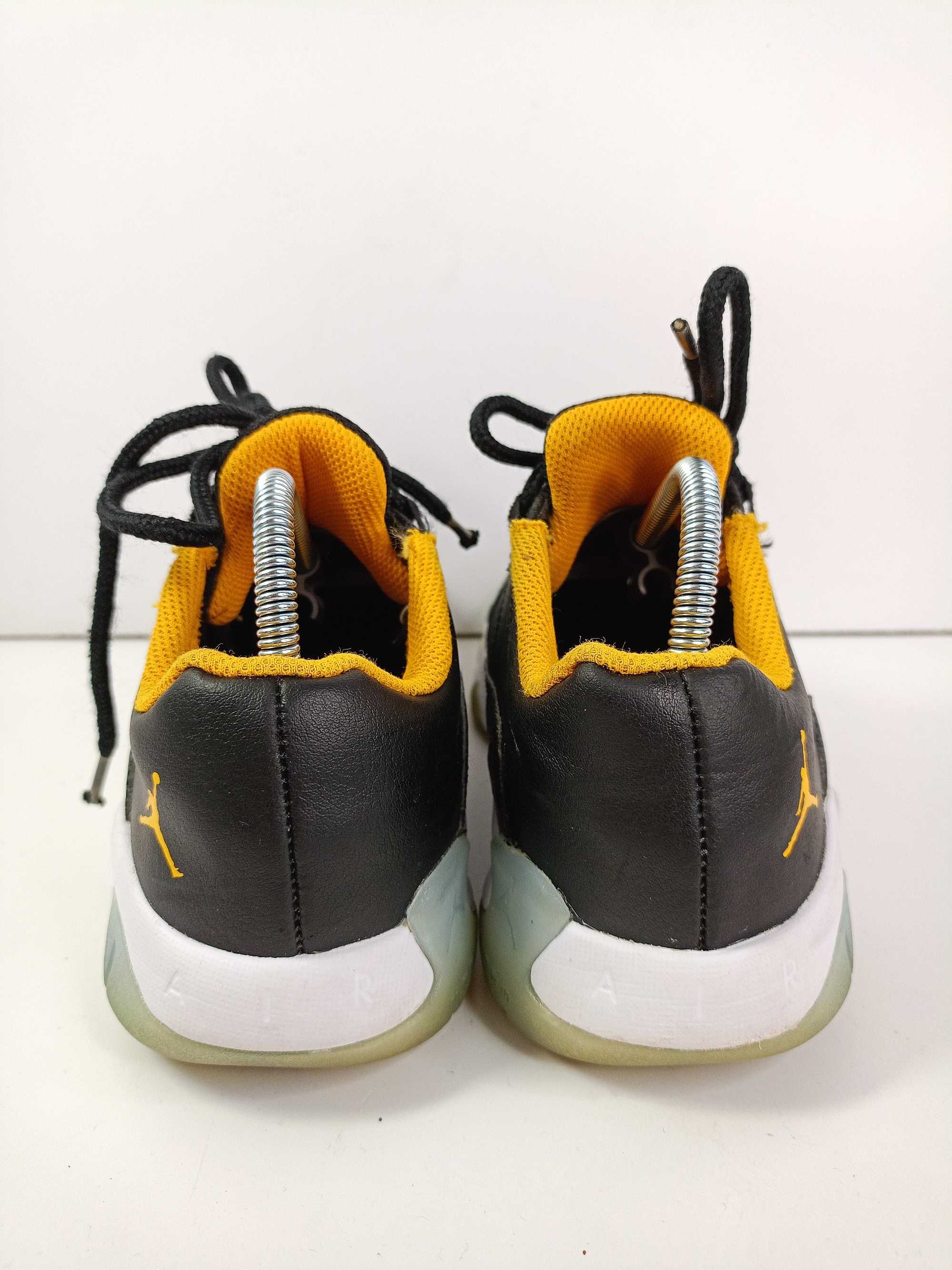 AIR JORDAN 11 CMFT LOW buty chłopięce 37,5