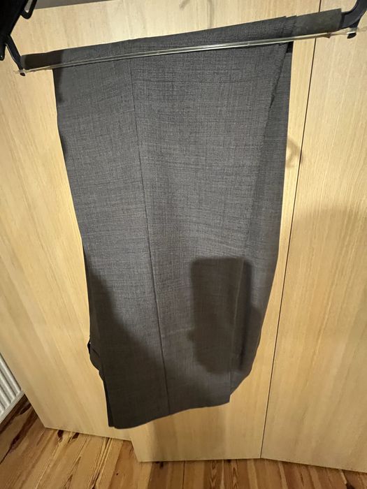 Костюм чоловічий Boss, 48 розмір.