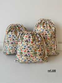 Sacos algodão com padrões infantis (conjunto de três sacos)
