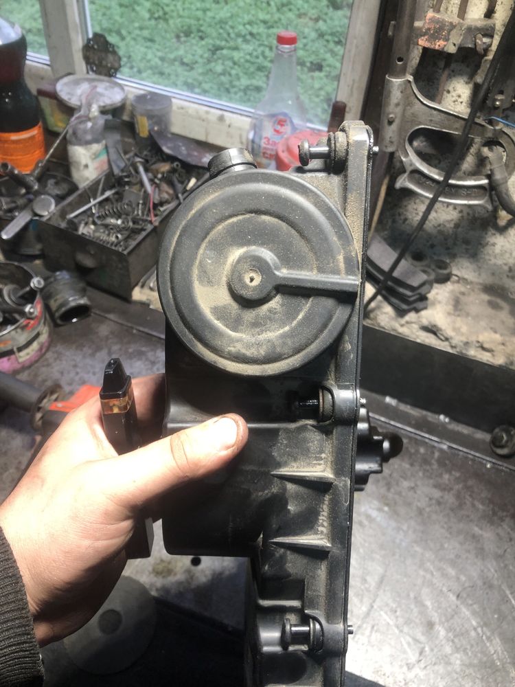 Клапанна кришка 2.5 CBTA VW Passat Jetta USA