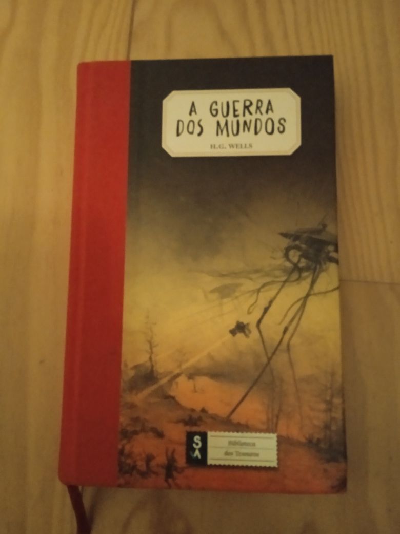 Livro " A Guerra dos Mundos "