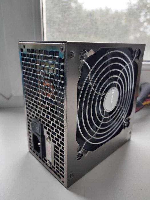 Блок живлення 500W Chieftec. Huntkey. Блок Питания.