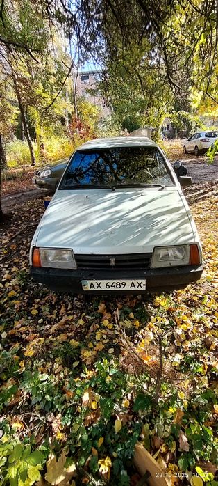 Ваз 21099       .