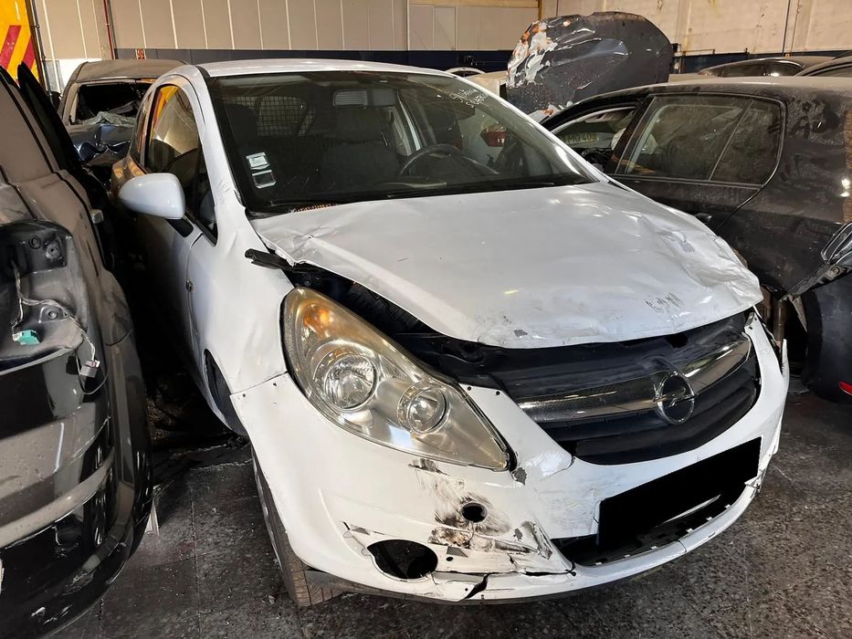 Opel Corsa 1.3 CDTI Van de 2009 para peças