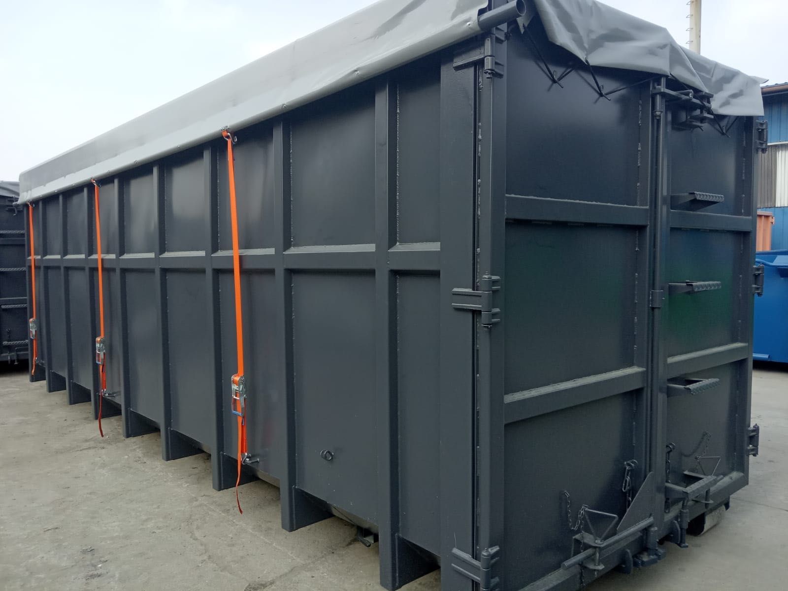 KP 40 standard duży hak śmietnik kontener hakowy odpady