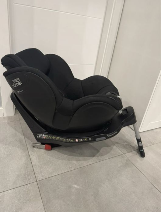 Fotelik samochodowy Britax Romer Dualfix M i-size