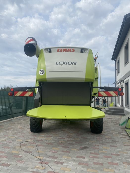 Claas Lexion 670  2012 року  жатка 7.5 Vario