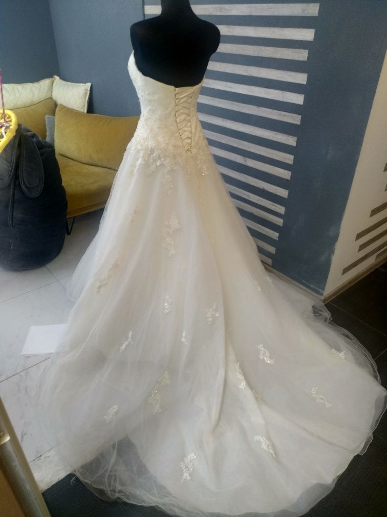 Сукня для нареченої Весільна сукня