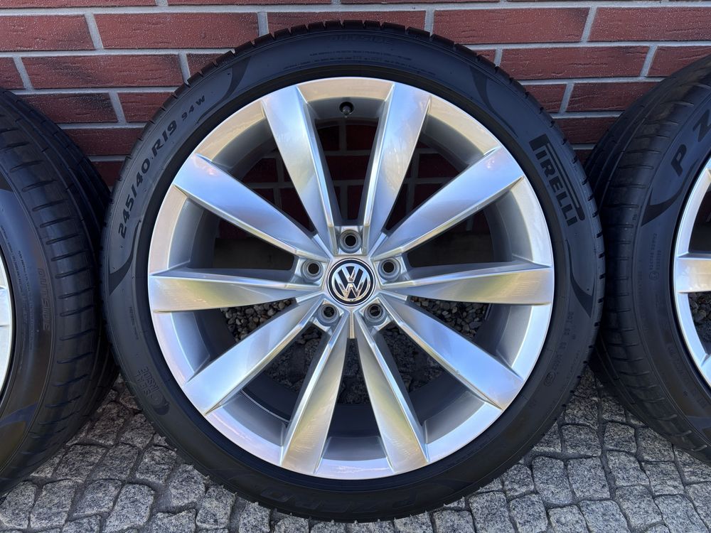Koła lato 3G8 CHENNAI VW Arteon Passat 245/40 R19 Pirelli 5x112 8Jx19