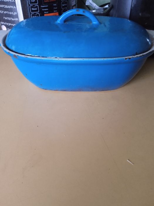 кастрюли,сотейники,утятники