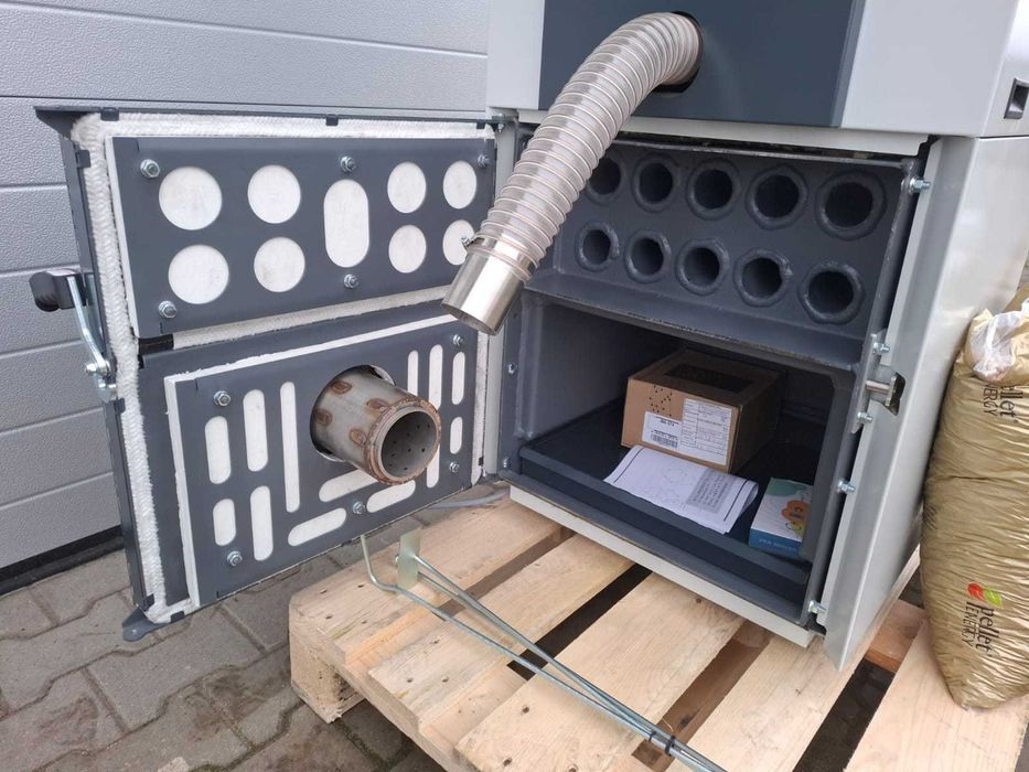 Piec na pellet kocioł typu Slim 15 kW z rotacyjnym palnikiem Kipi eco5