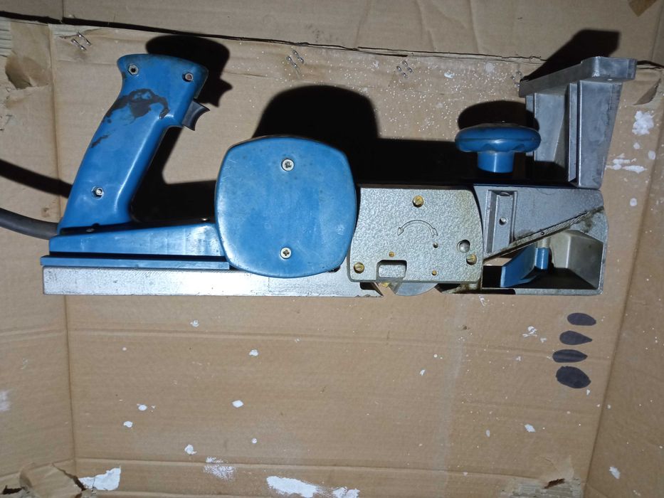 Strug elektryczny Rebir heblarka 1150 Watt , 10cm strugania